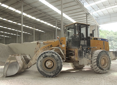 投緣建材鏟車(chē)